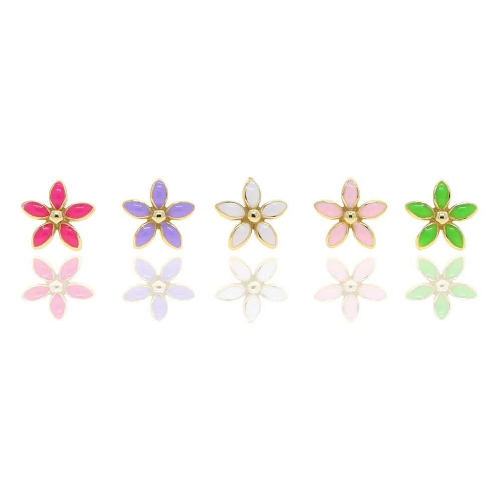 Small 4mm enamel daisy flower stud earring